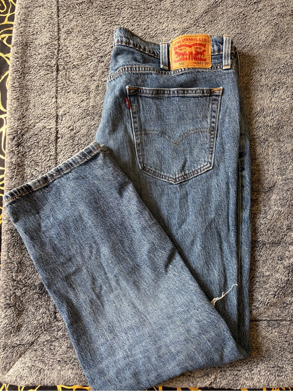 Levi's Women’s Medium Blue Straight Jeans